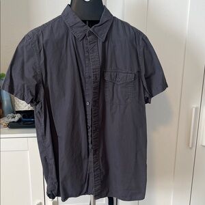 GAP Men's Dark Gray Short Sleeve Shirt